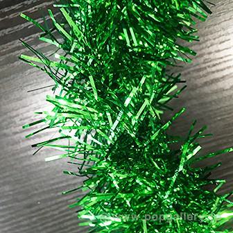 3インチメッキモール（グリーン） 鮮やかなグリーンカラーのモールが横に並んでいる様子
