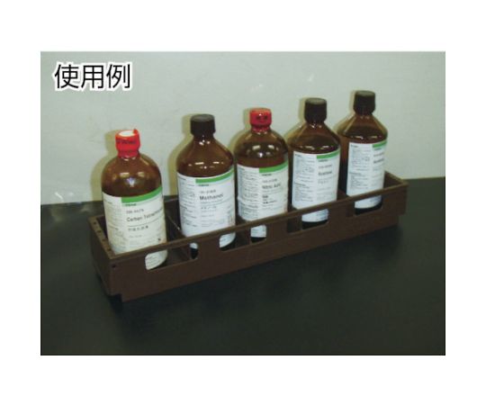 薬品庫用トレー・引き出しセット 整然と並んだ透明なトレーと引き出しのセットが見える状態