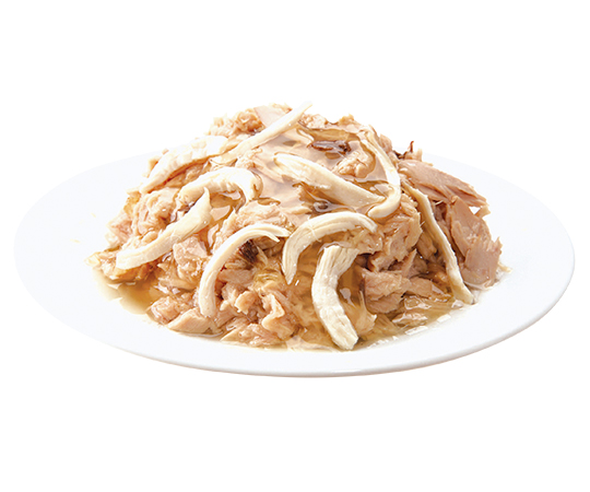 美食メニュー3Pツナ一本仕込み ささみ入りとろみ仕立て 70g×3 67×67×98mm パッケージが正面を向き、透明な窓越しに中身が見える状態