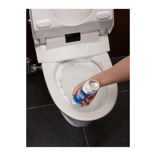 洗浄力 モコ泡わトイレクリーナー 250ml パッケージが傾けられ、泡が目立つ状態