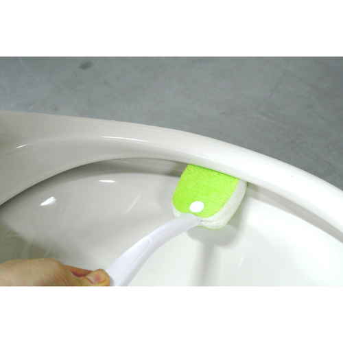 ミニトイレブラシ トイレブラシ トレピカトイレブラシミニ 白いブラシがコンパクトに収まった清掃用品の全体像