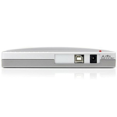 USB-RS232C(4ポート)　DB9変換アダプタ　1台 商品の前面が鮮明に映され、ポートの配置がわかる状態