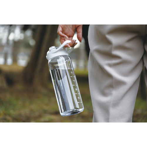 水筒　SANTECO　TRACK&GO　ウォーターボトル　1L　ホワイト シンプルなデザインのホワイトカラーで、蓋が開いた状態の水筒