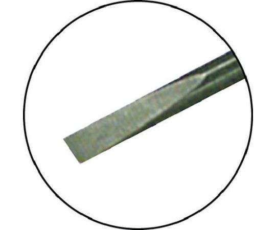 端子台操作用ドライバ 210-647 ドライバ 小 刃先2.5×0.4mm ミニサイズ 金属製のドライバが手に持たれ、刃先が下向きに見える状態