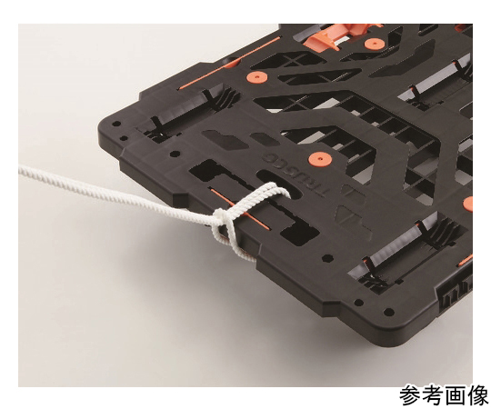 連結式樹脂製平台車 ビートル 900X600 自在3輪 メッシュのすき間がある底面と自在車輪が付いたプラットフォームの側面