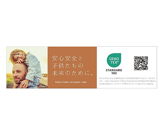 バスタオル テラカラー 60×120cm WHITE 1セット（10枚入） 清潔感のある白いタオルが重ねられ、ふわりとした質感が強調された様子