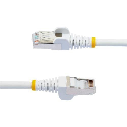 カテゴリ6A　LANケーブル　低煙ゼロハロゲン　ツメ折れ防止　5m　ホワイト　1本 ケーブルがしっかりと巻かれた状態で、端部が強化されたデザインが見える