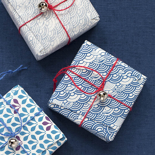 ギフトボックスのラッピングに！和柄の包装紙