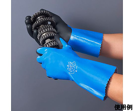 [S] 手袋・耐油(ニトリルゴム) 商品の表面が光沢のある状態でしっかりとしたテクスチャが見える