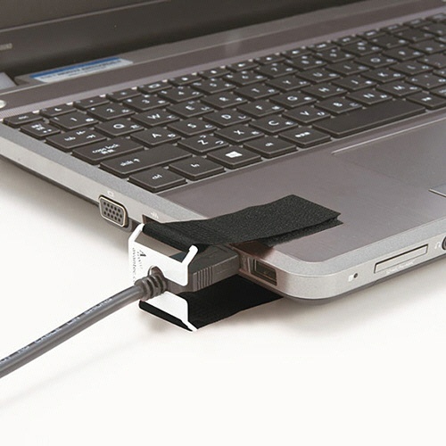 I/Oロックベルト(USBプラグ対応)　1パック パッケージの上部から撮影され、裏面の情報が見える状態