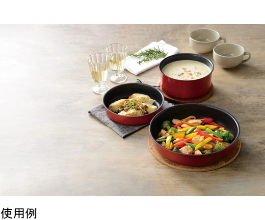 トテトル IH対応着脱5点セット カラフルな調理器具が並んだセットが整然と配置されている様子