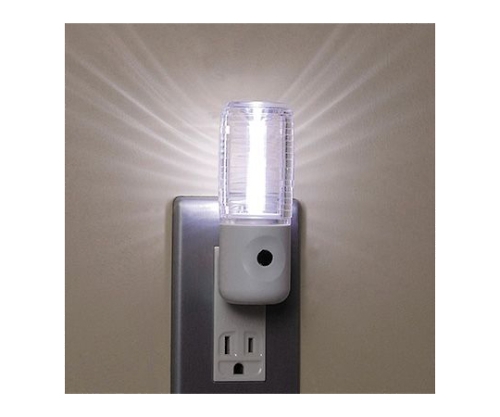 センサーナイトライト 高輝度白色LED1灯 側面から見た明るいLEDが点灯しているナイトライト