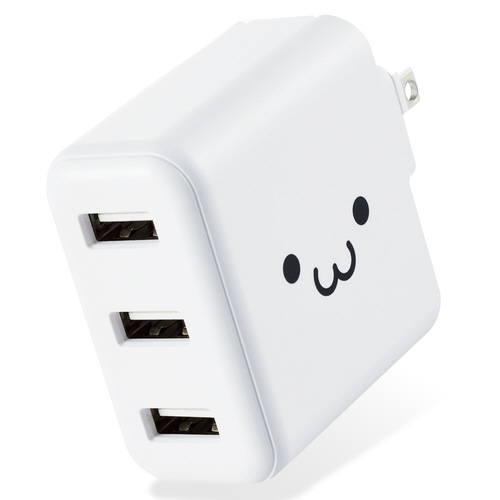 ＡＣ充電器　３．６Ａ　ＵＳＢ　３ポート　ホワイト顔