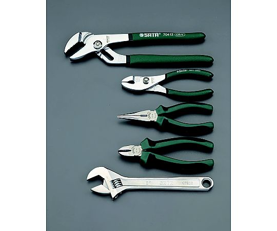 [5個組] 工具セット 工具が整然と並べられた状態