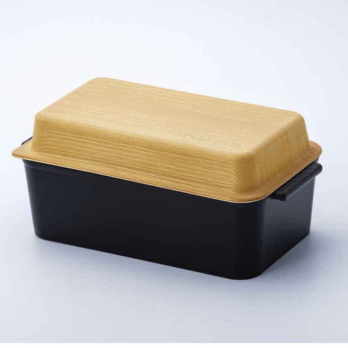 弁当箱　コレト　ランチボックス　本体　鋳物風 光沢のあるダークカラーの表面に細かなテクスチャが施された角ばったデザイン