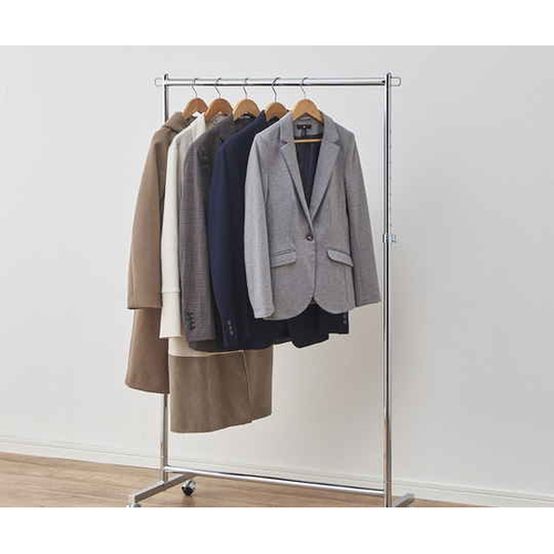 ハンガーラック　頑丈!高耐荷重ハンガー　シングル シンプルなデザインのシングルハンガーラックが正面から見える状態、しっかりとしたフレームが特徴。