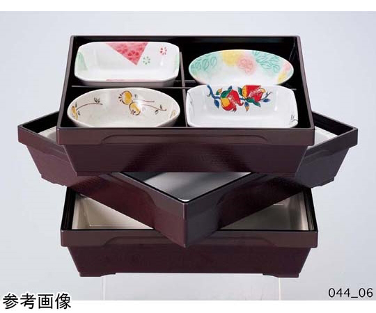 8.5 寸旬彩弁当（身・蓋） グリーン/内黒 40個入 角度が付けられた状態で並べられた蓋付きの容器