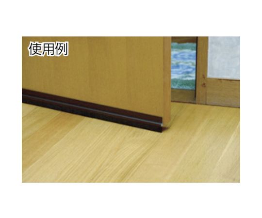ストップすきま風　ブラシタイプ　シルバー ブラシ部分が詳細に見える状態で、シルバーの色合いが際立つ。