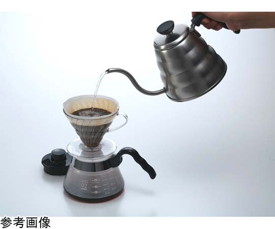 V60ドリップケトル・ヴォーノ ハンドルが上部にあり、シルバーの金属で光沢感があるドリップケトルが正面から見える状態
