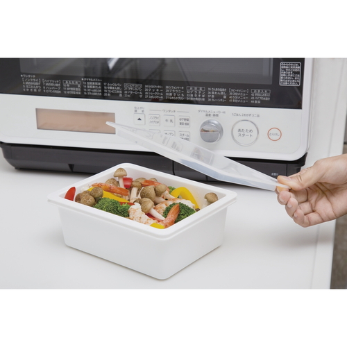 保存容器　HAUS　クックコンテナ 透明な保存容器が重なり合い、フタが閉じられた状態