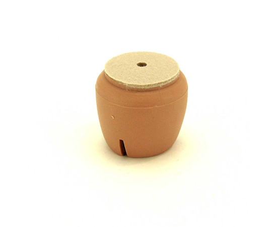 ワイドフェルトキャップ　丸脚用　21-32mm　薄茶　4個入 複数の薄茶色のフェルトキャップが並べられた状態