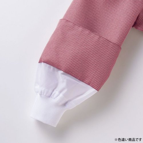 シャツ 兼用 7分袖 ブルーチェック/白 S 住商モンブラン 青と白のチェック柄が特徴的な7分袖シャツが折り畳まれ、中央にきれいに配置されている様子。
