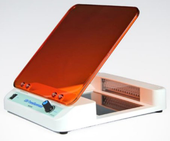 青色LEDトランスイルミネーター