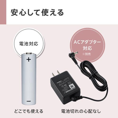 ラベルライターネームランド KL-P40 ブルー 商品の控えめなデザインが強調された正面からのアングルで、ボタンやディスプレイが視認できる様子。