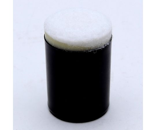 パイプ脚用キャップ 静音 16mm 4セット入 透明なキャップがパイプから外れている状態