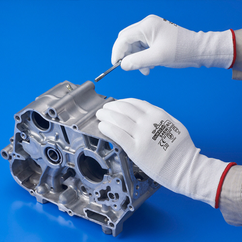 耐切創背抜き手袋 ﾃﾞｭﾗｺｲﾙ 546W M ﾎﾜｲﾄ 1双