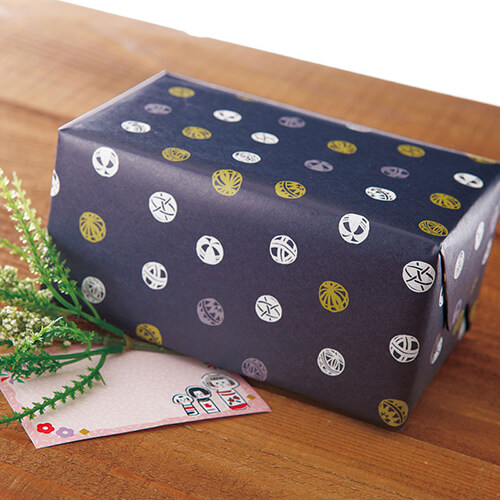 ギフトボックスのラッピングに！和柄の包装紙
