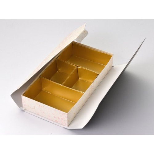 重箱・おせち容器 華雅シリーズ 貼箱タイプ 大 O-878 金カップ付④ 瑞光明 美しい金色のカップが付属した優雅な重箱の上部が見える状態