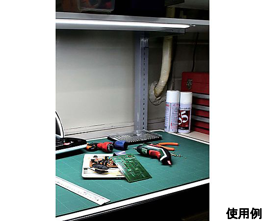 AC100V/20.0W 照明灯/LED 透明なカバー越しに見える光の放射が明るい照明器具の正面ビュー