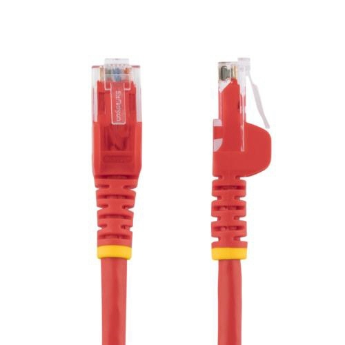 カテゴリ6　LANケーブル　RJ45モールドコネクタ　ツメ折れ防止　15m　レッド　1本 赤色のLANケーブルが真上から撮影され、コネクタ部分が明瞭に見える状態