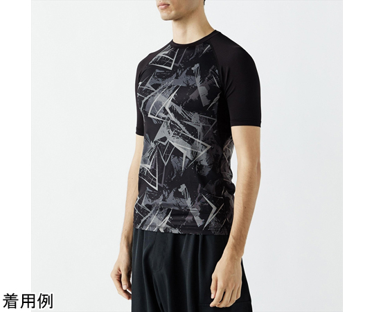 冷感・消臭 パワーストレッチ 半袖クルーネックシャツ カモフラ×ブラック Mサイズ 色合いが鮮やかなカモフラージュパターンのシャツが折りたたまれた状態
