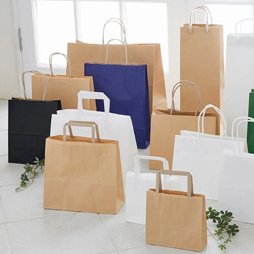 どんなシーンでも活躍！シンプルな白無地の紙袋