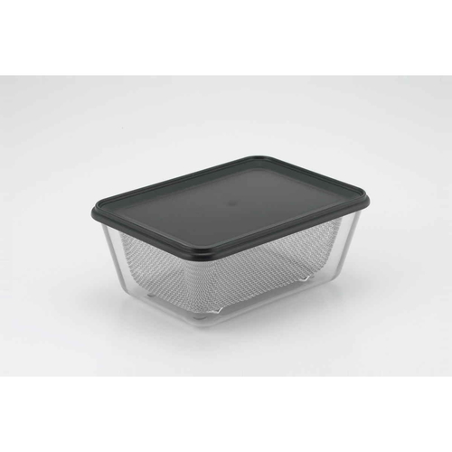 耐熱クリアバット&ザル　9点セット　蓋付き 白い容器と透明な蓋が重ねられた状態、さまざまなサイズの器が整然と配置されている様子。