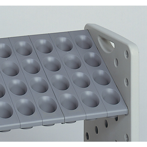 安全面を考慮し丸みのあるフォルムの傘立（36本）