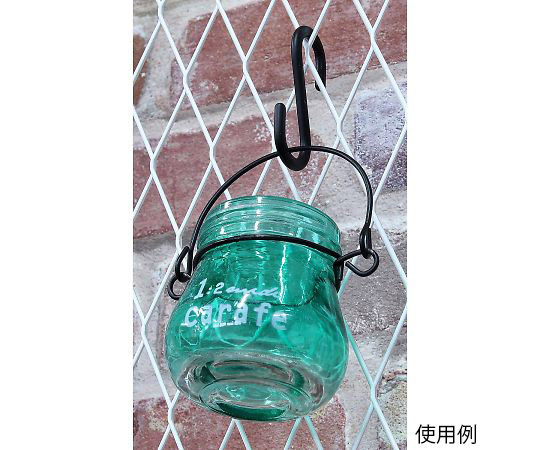 Lacety（ラスティー）　S字フック　小　黒 黒のS字フックが平置きされ、表面の光沢が際立っている状態