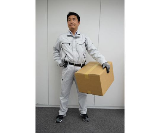 ダンボール運搬補助パッド　DANーGrip　94X124mm　黒 黒いダンボール運搬補助パッドが並べられ、整然とした配置で見える状態