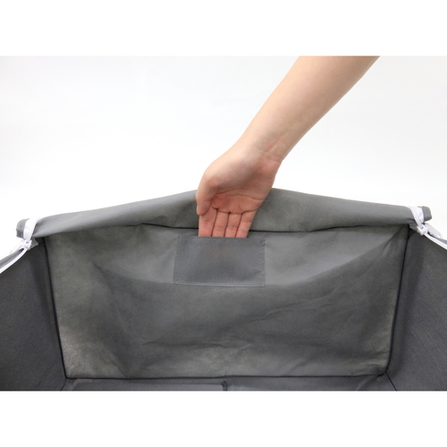収納袋　出し入れ簡単　がばっと収納袋2　L 折りたたまれた状態でプレーンな生地が見える状態