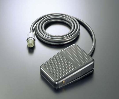 ディスペンサ用フットスイッチ 4ピンコネクタ用画像