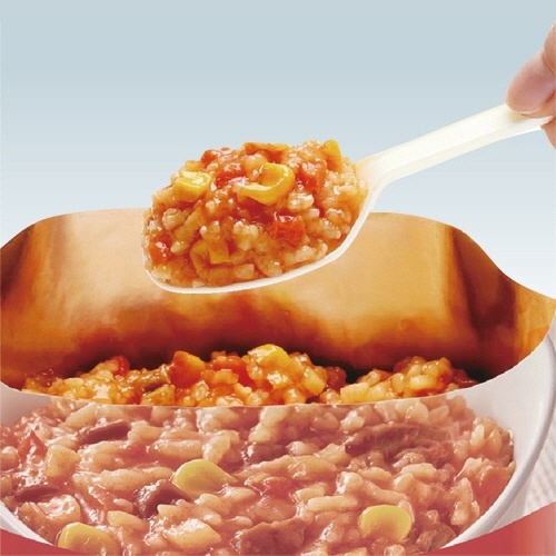 非常用保存食 7年保存 あんぜん亭 五目ごはん 1箱(30食) パッケージの側面が見える状態で、商品の名称や特徴が記載されている。