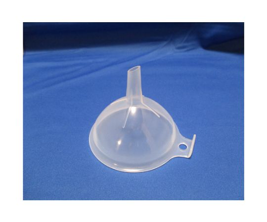 PPロート　乳白色　口径127X高さ105mm（足径15X47mm） 透明感のある乳白色のロートが正面から見える状態、底部に足があるデザイン。