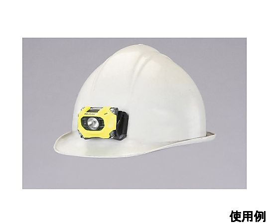 [単4x3本] ヘッドライト/LED(防爆構造/高演色/黄 明るい色合いのLEDライトが凹凸のある表面に映える状態