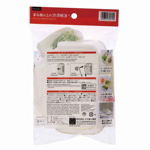 まな板キャッチャー小 透明なプラスチックのケースに収まった商品、上部が少し開いている様子