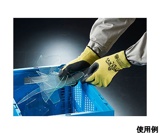 [S] 手袋(耐切創/ステンレス系・ポリエステル・天然ゴム 手がフィットする形状で、グレーと黒のバイカラーの表面が目を引く状態。