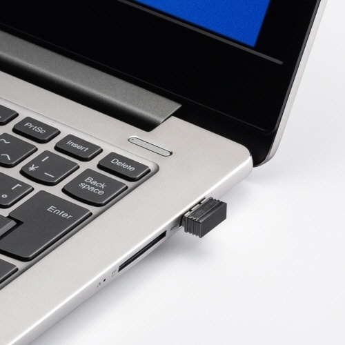 Bluetooth　5.0　USBアダプタ　class1　1個 コンパクトなデザインのパッケージが正面から見える状態