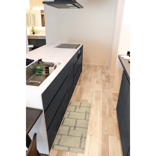 キッチンマット　kietoインテリアマット　45×120cm　アイボリー 柔らかな素材で室内に広がる温かみのあるアイボリーのマットが床に敷かれた状態