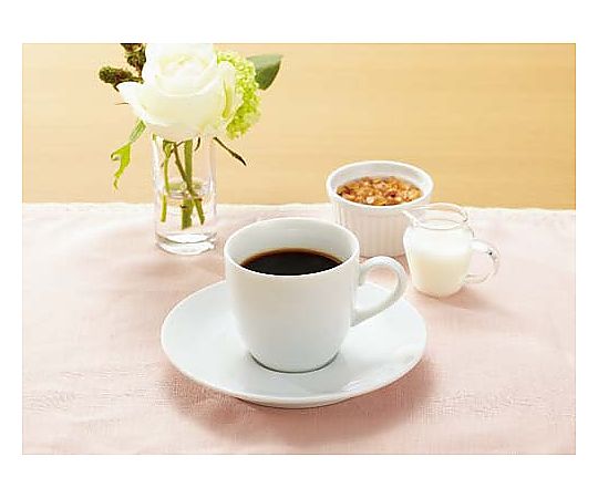 ベーシックコーヒー碗皿 6客セット 深い色合いの碗と皿が整然と並んだ状態